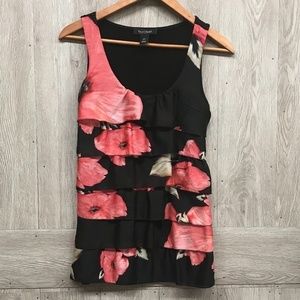 White House Black Market Floral Top BB396